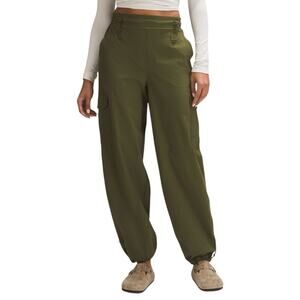 Lululemon Green Bungee Cinch High Rise Parachute Cargo Pant Size 6